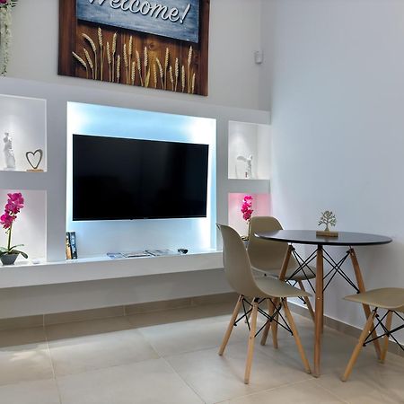 Η Ωραία Των Αθηνών Appartement Athene Buitenkant foto
