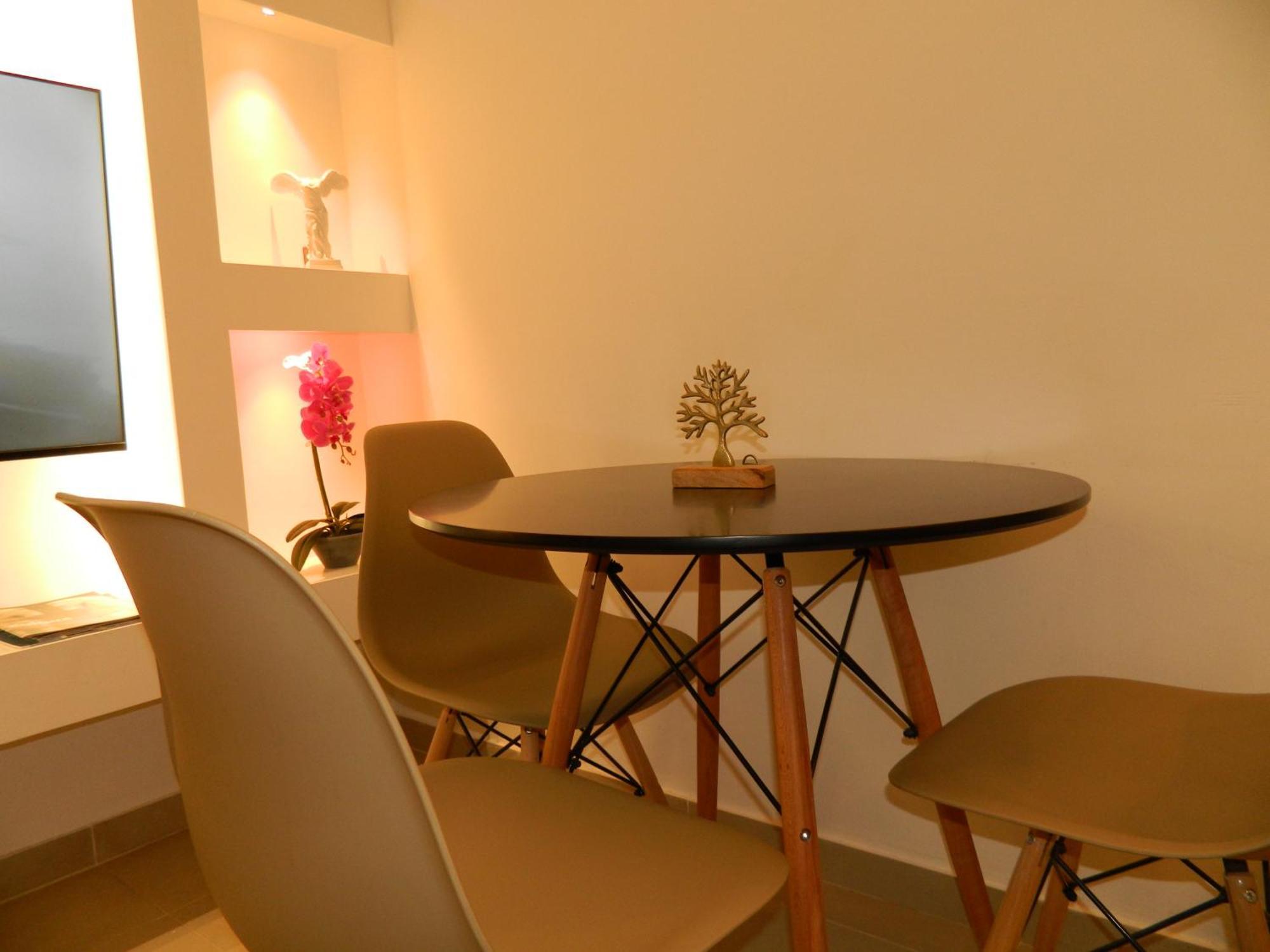 Η Ωραία Των Αθηνών Appartement Athene Buitenkant foto